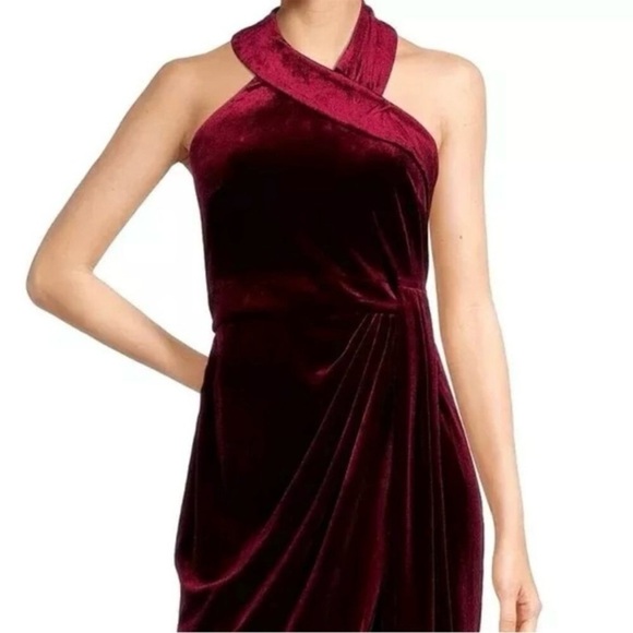 Belle Badgley Mischka Burgundy Halter Sheath asymmetrical Cocktail Dress. Size 6 - Picture 3 of 16